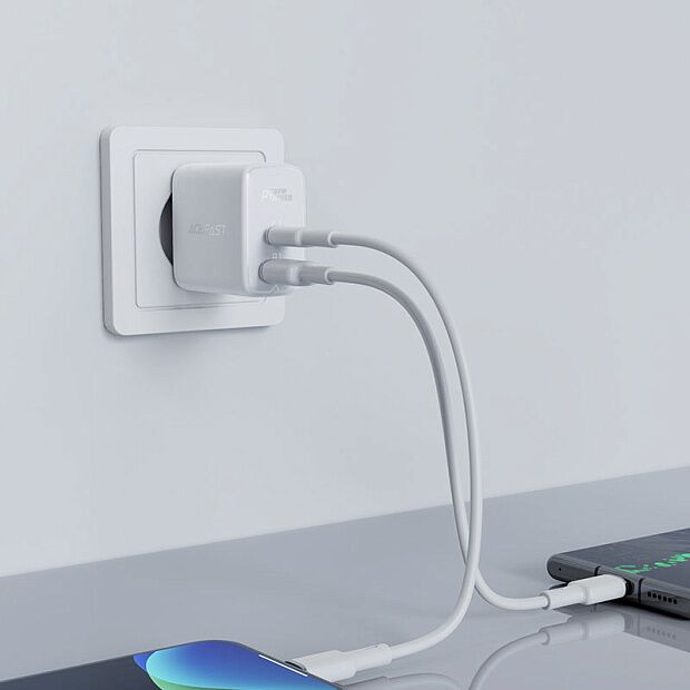 Сетевое зарядное устройство ACEFAST A5 PD32W (Type-C  USB) Dual Port Charger EU (White) - 2