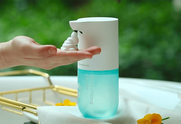 Пример использования диспенсера мыла Xiaomi Mijia SimpleWay Automatic Foam Soap